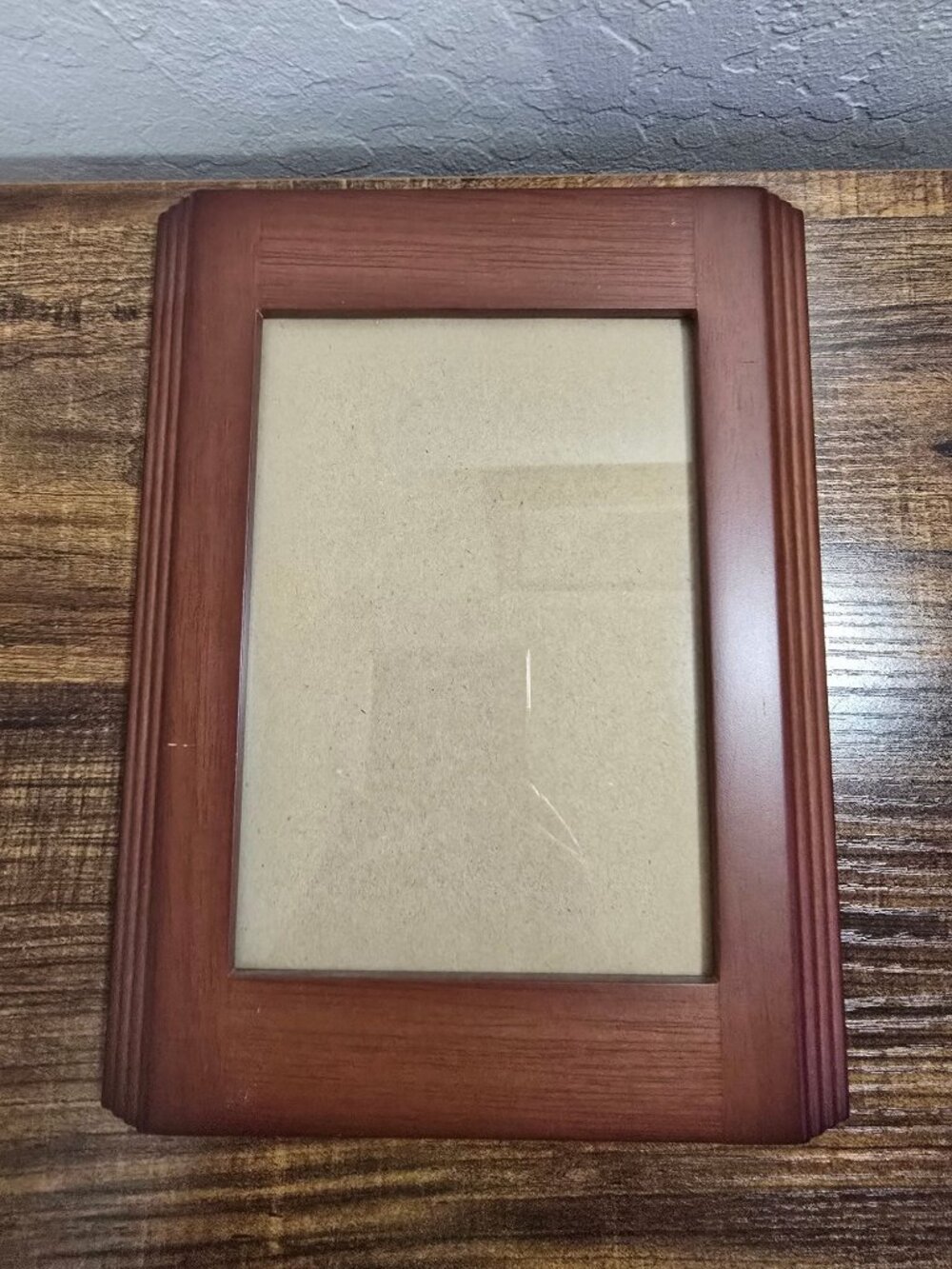 Rare Woods Cherry Wood 5x7 Picture Frame With Ribbed Edges - Picture 6 of 12